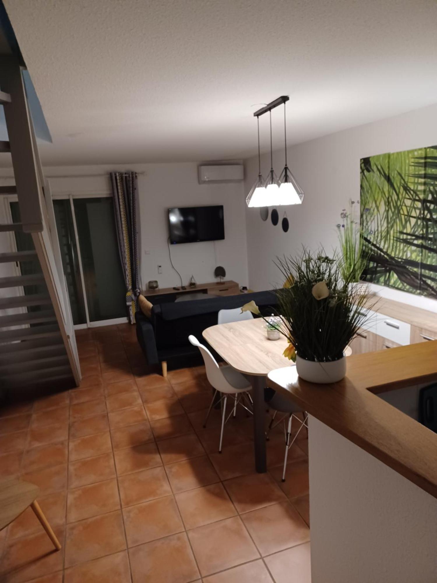 Charmante Villa Dans Village Naturiste Льокат Екстериор снимка